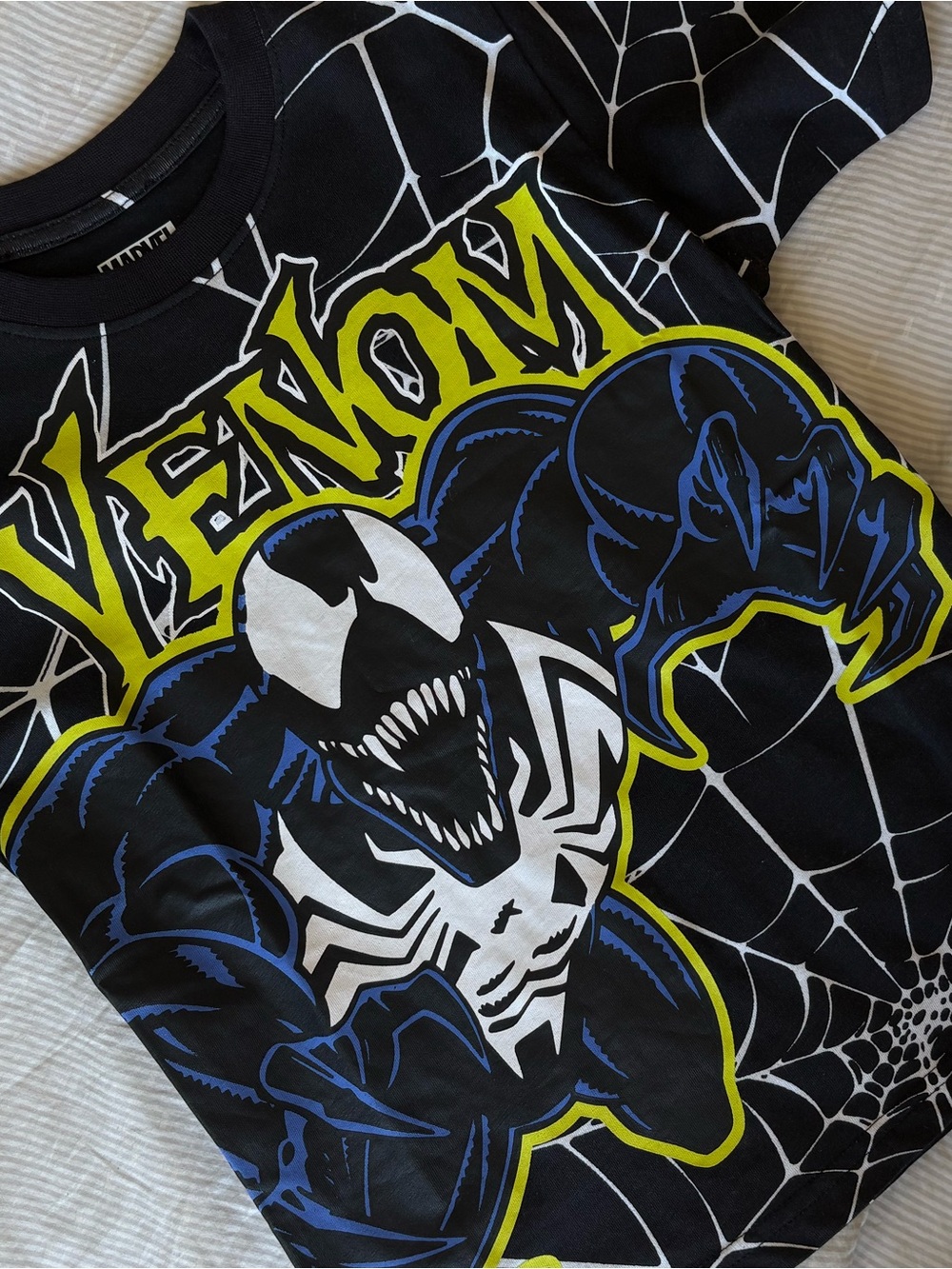 Boys ( XS- 6 ) Marvel Venom Graphic Tee